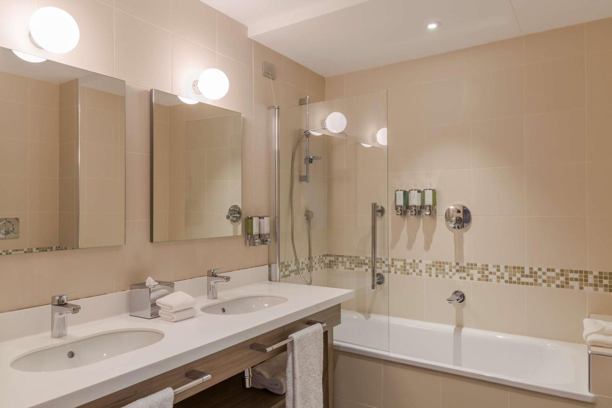Hampton By Hilton Rome East Otel Dış mekan fotoğraf