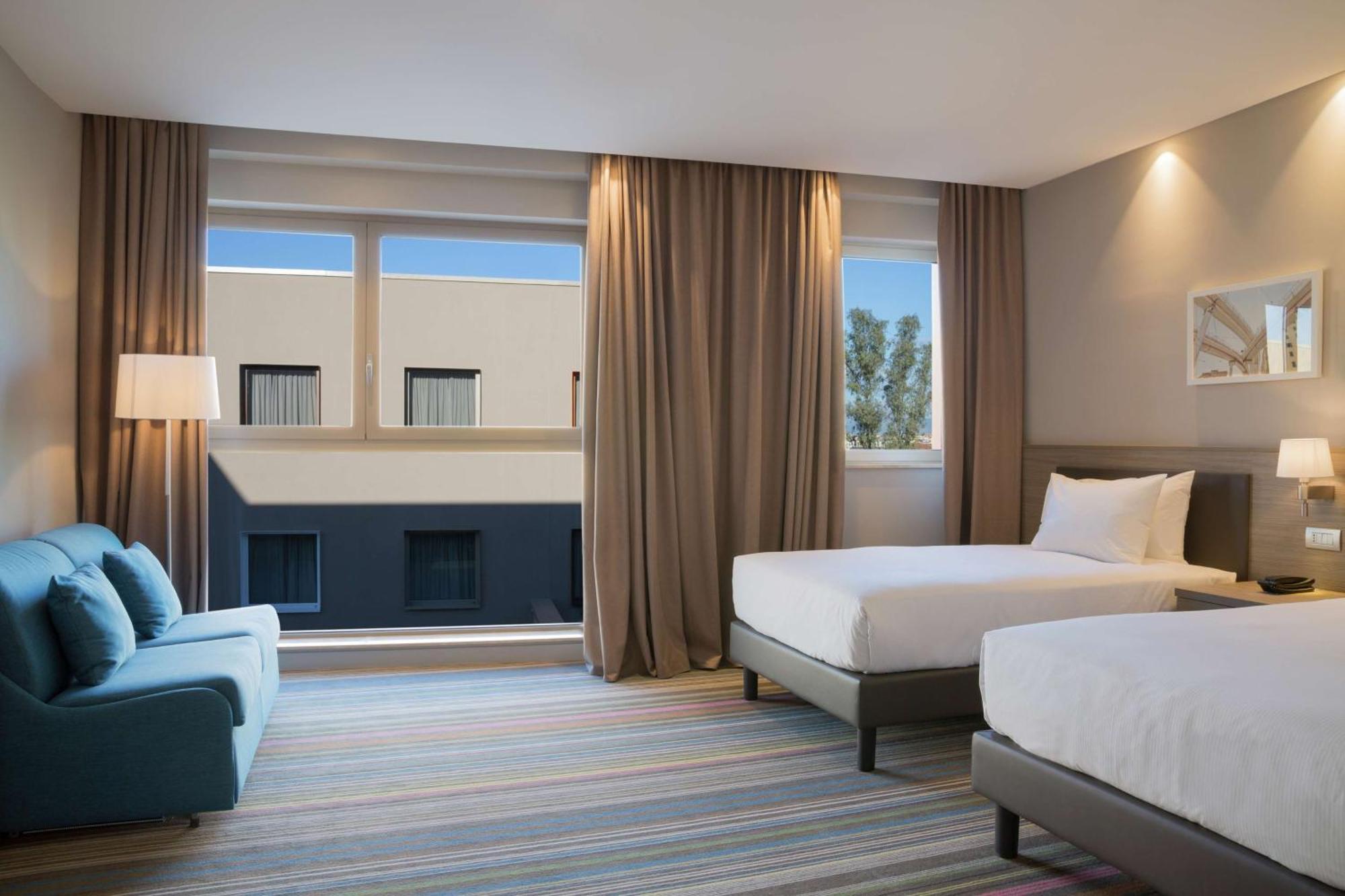 Hampton By Hilton Rome East Otel Dış mekan fotoğraf