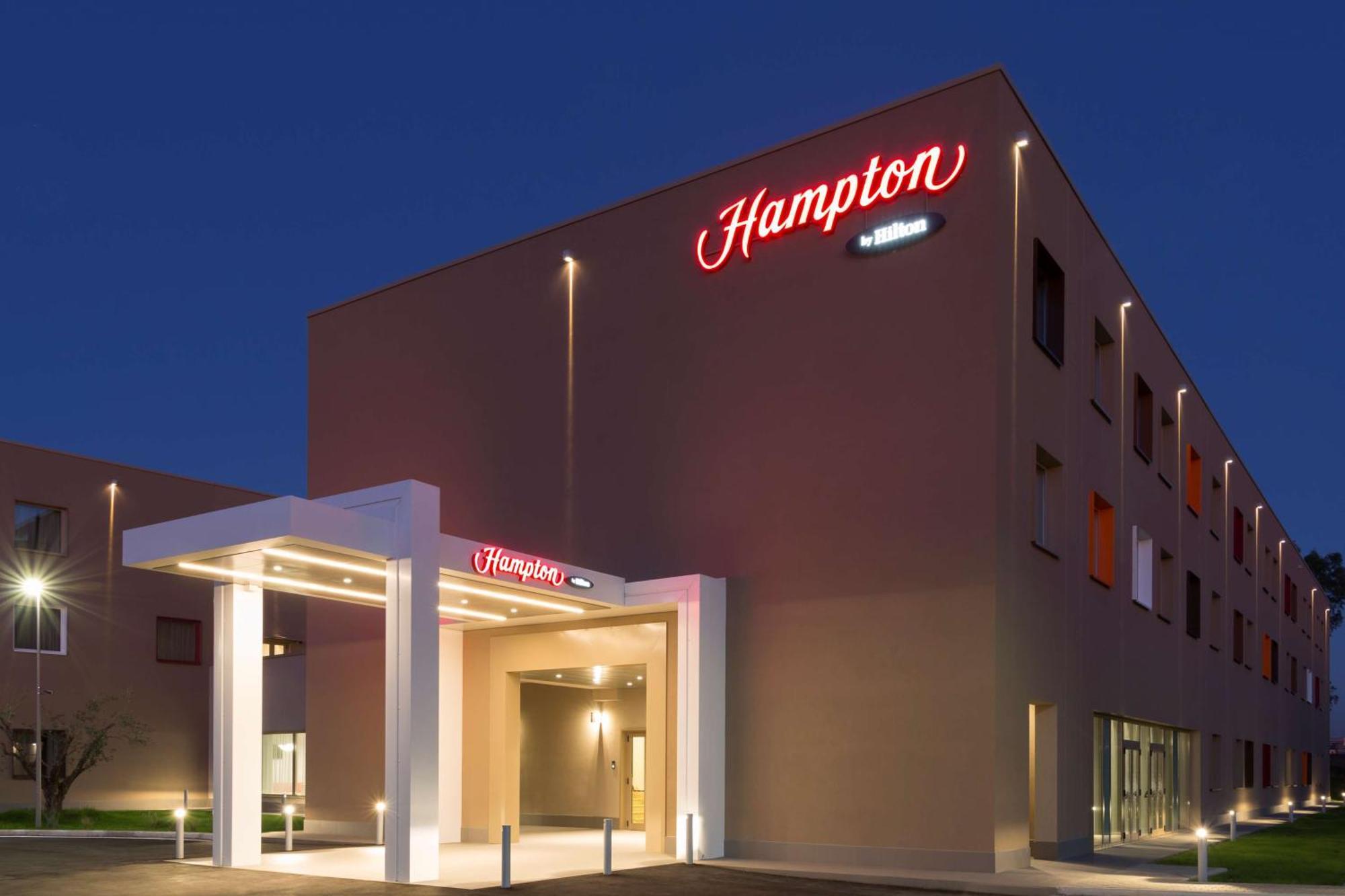Hampton By Hilton Rome East Otel Dış mekan fotoğraf