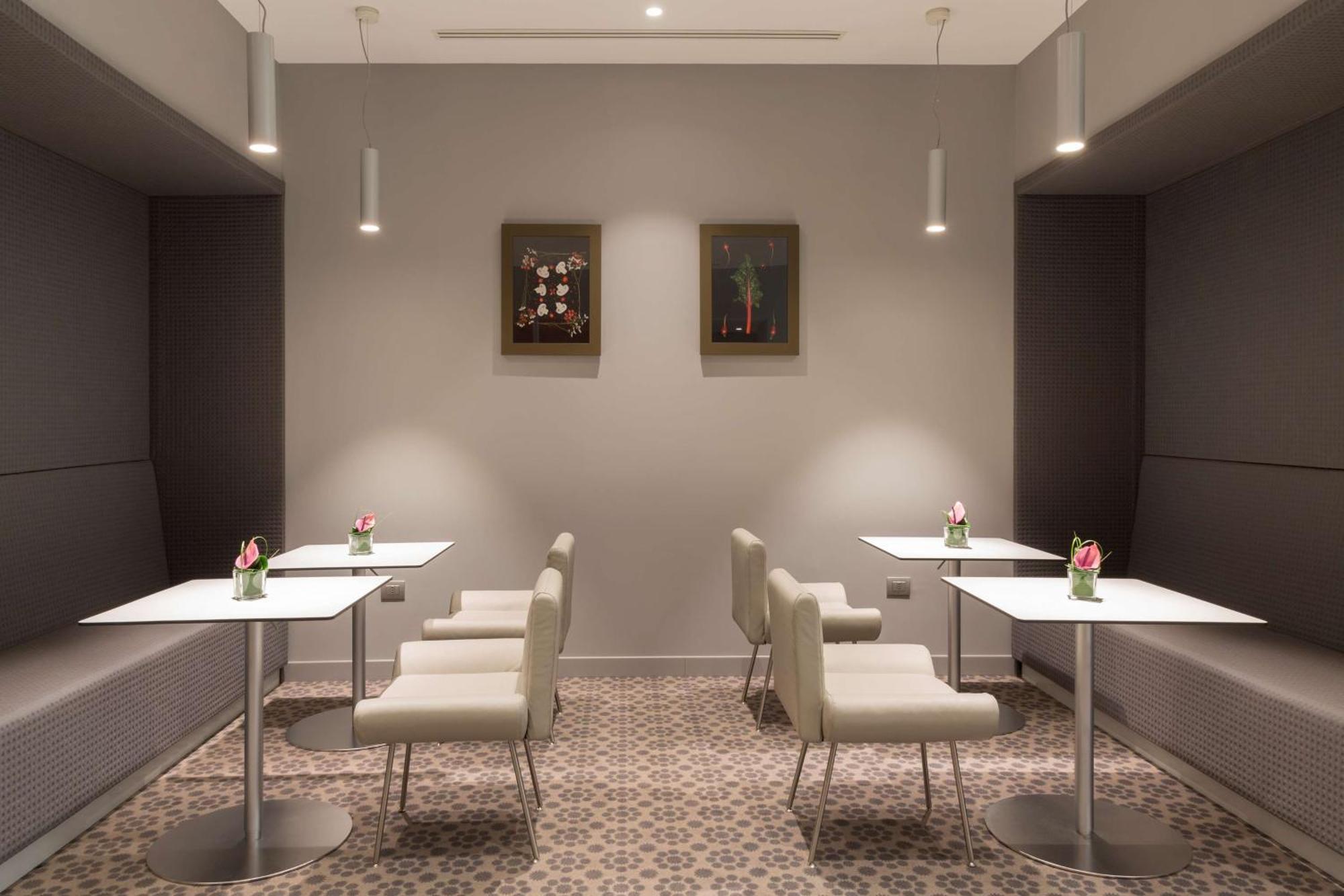 Hampton By Hilton Rome East Otel Dış mekan fotoğraf